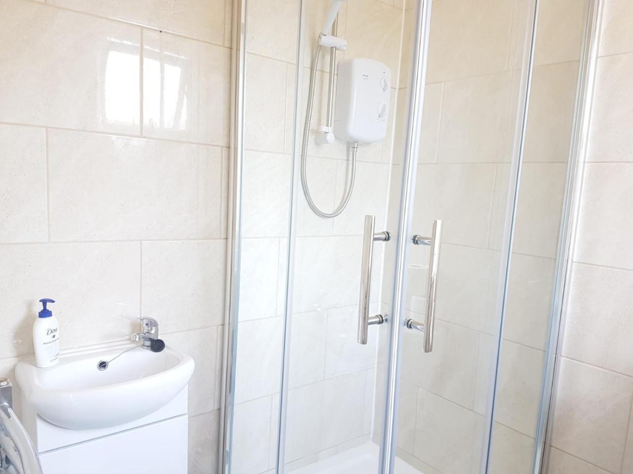 Carmel Serviced Rooms Southampton Bagian luar foto