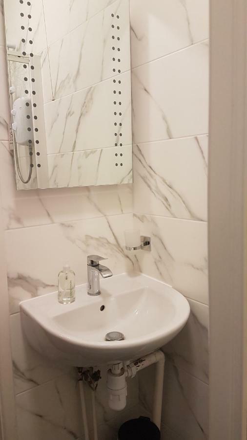 Carmel Serviced Rooms Southampton Bagian luar foto
