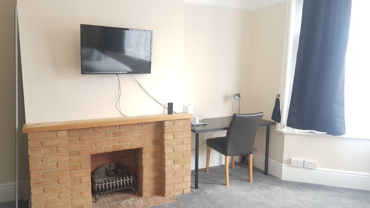 Carmel Serviced Rooms Southampton Bagian luar foto