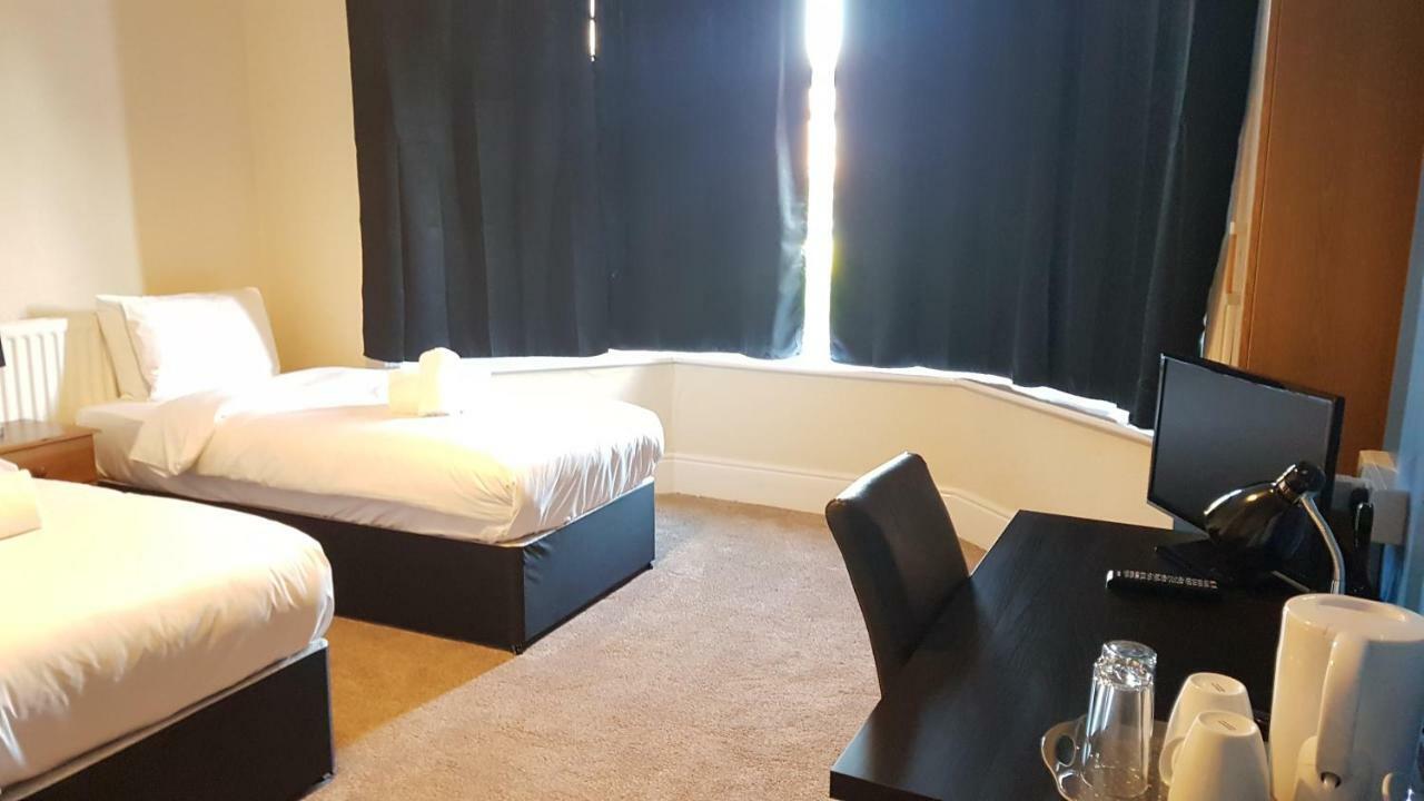 Carmel Serviced Rooms Southampton Bagian luar foto